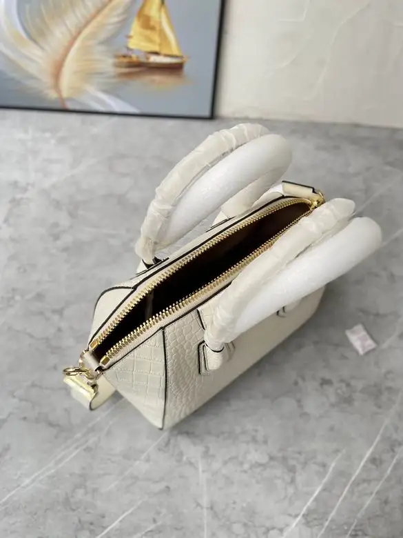MPHI0069 28X34X25 (26)